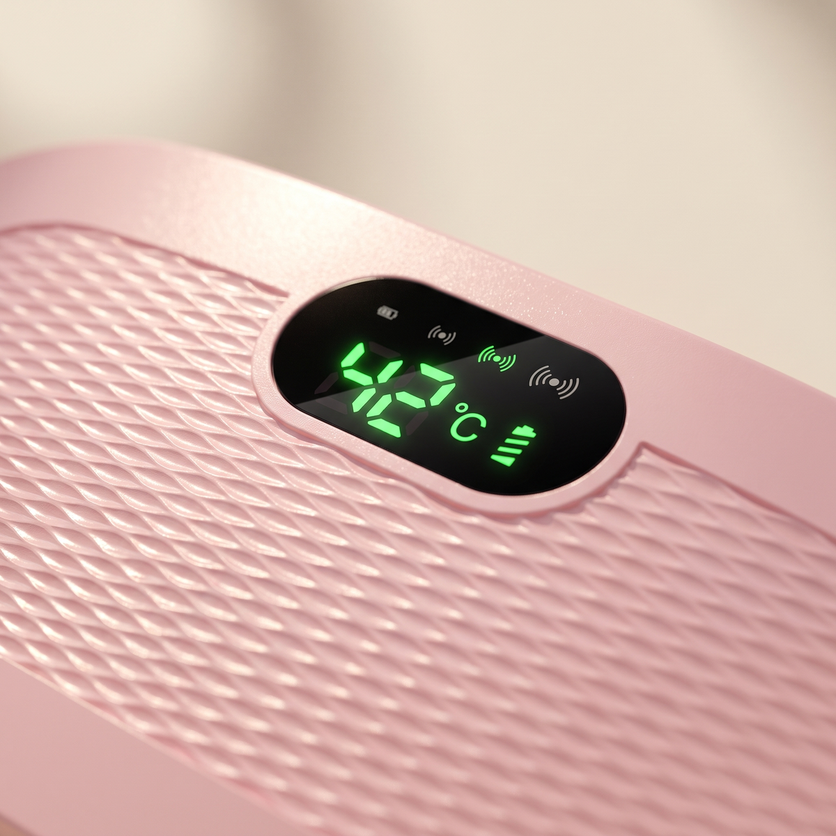 Luna Belt digital display close-up with temperature